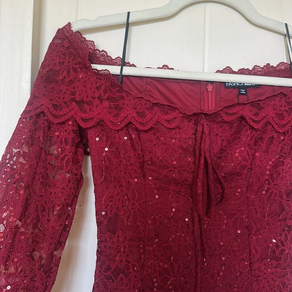 Burgundy Lace Off-Shoulder Sequin Mini Dress NWT - Picture 3 of 4